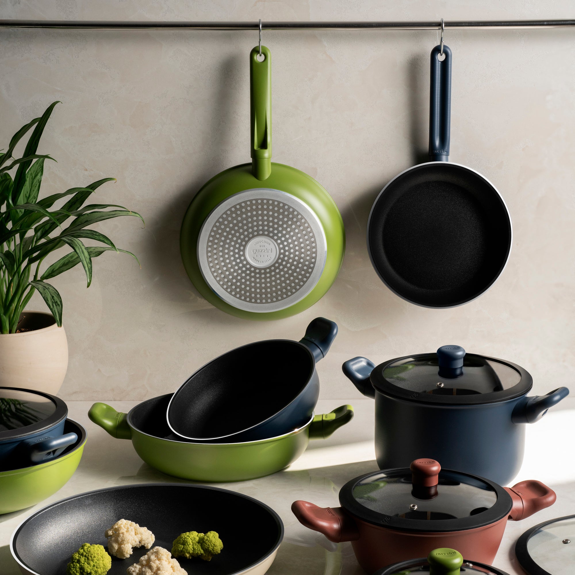 STOCK POT WITH GLASS COVER 