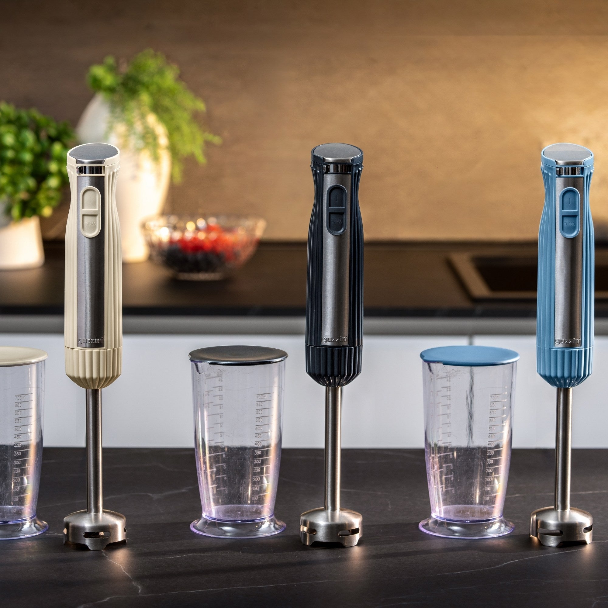 MIXEUR PLONGEANT AVEC GOBELET GRADUÉ ET COUVERCLE "SOUS CHEF"